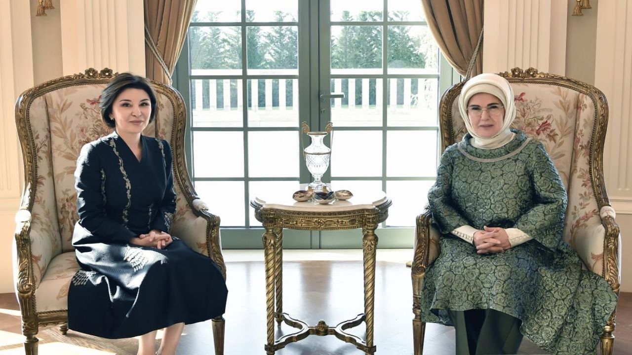 Emine Erdoğan ve Ziroat Mirziyoyeva Millet Kütüphanesi'ni ziyaret etti