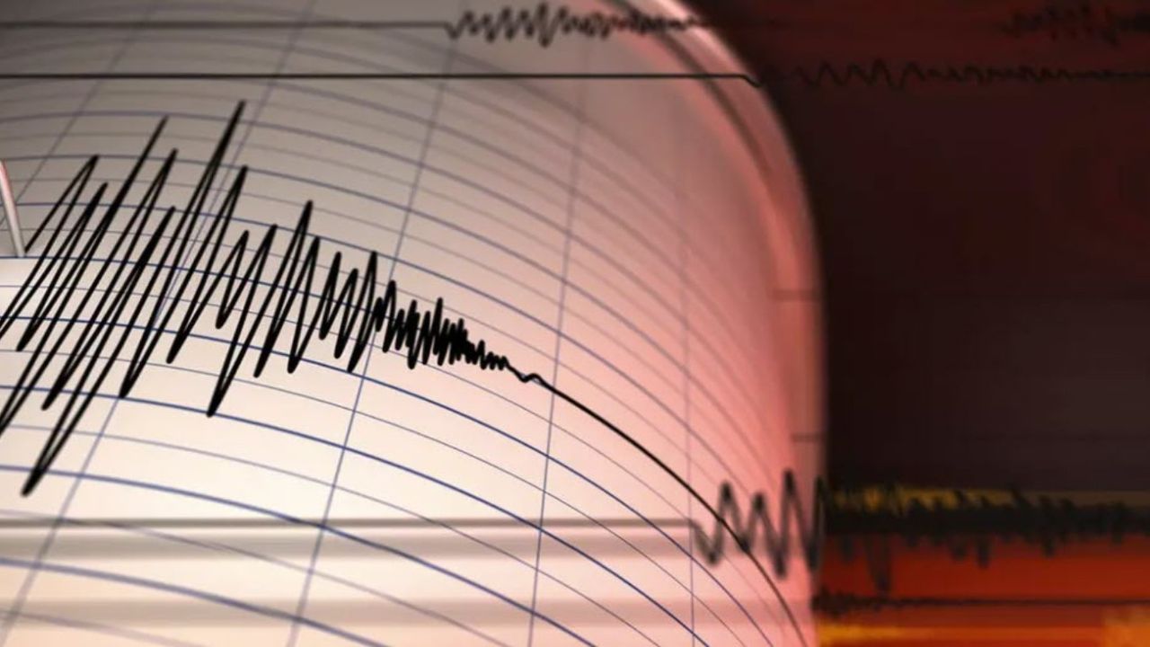 Girit Adası’nda 4.2 büyüklüğünde deprem! Kandilli Rasathanesi verileri