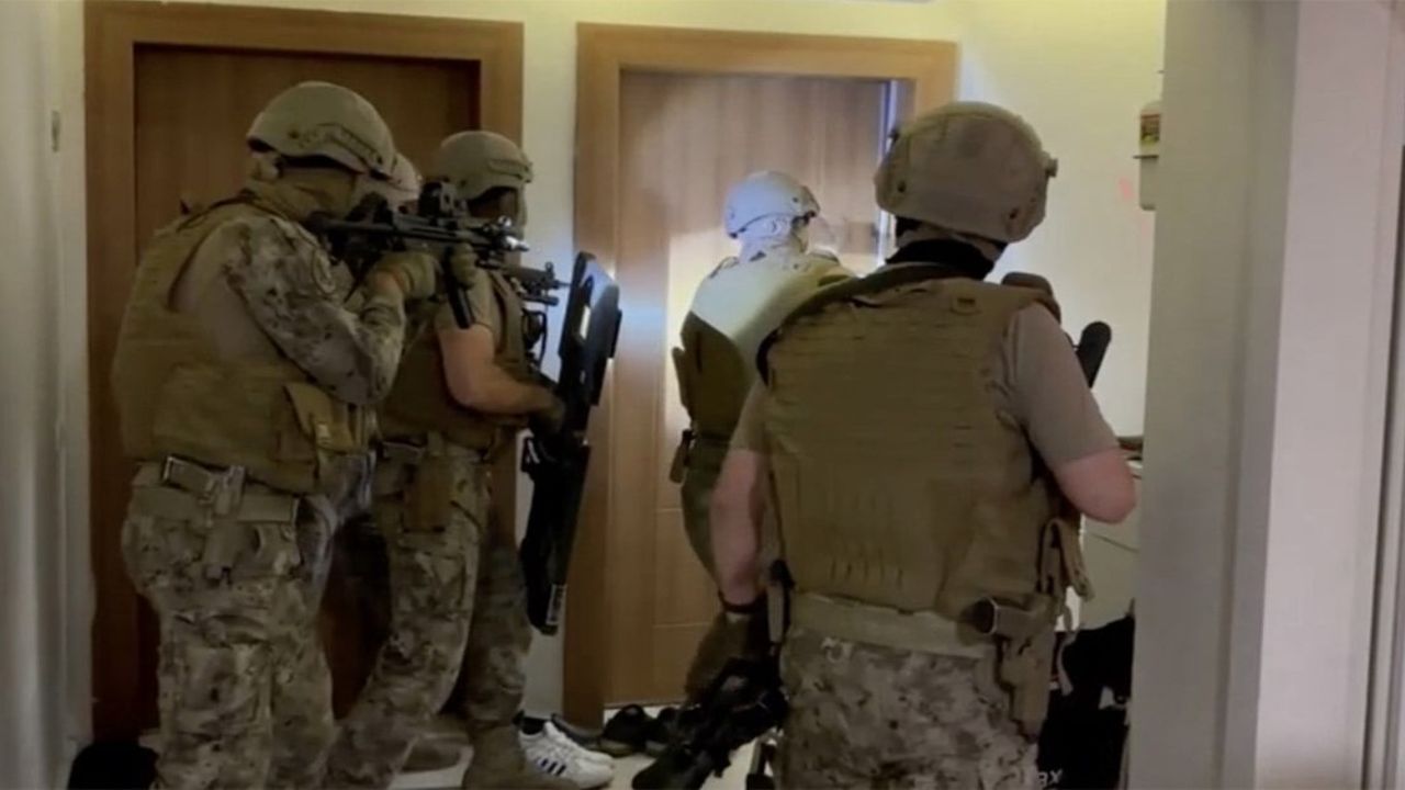 İstanbul'da organize suç örgütüne ağır darbe! 15 şüpheli gözaltında