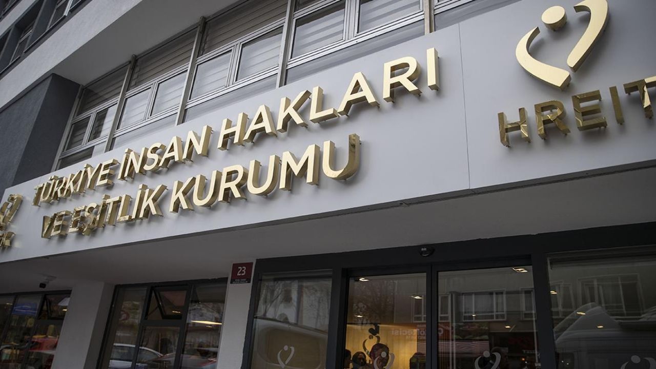 İstanbul'daki eğlence mekanına cinsiyet ayrımcılığı cezası