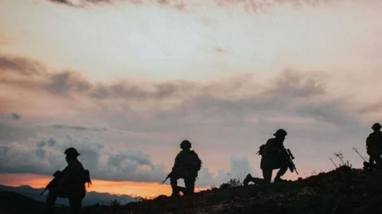 Kuzey Irak ve Suriye'de 10 PKK'lı terörist etkisiz hale getirildi!