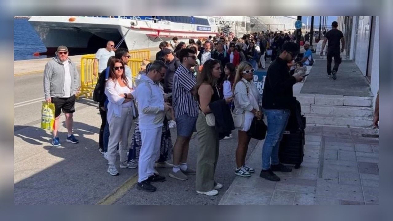 Rodos Adası'na yoğunluk nedeniyle alımlar kapandı! 270 yolcunun rezervasyonu yandı