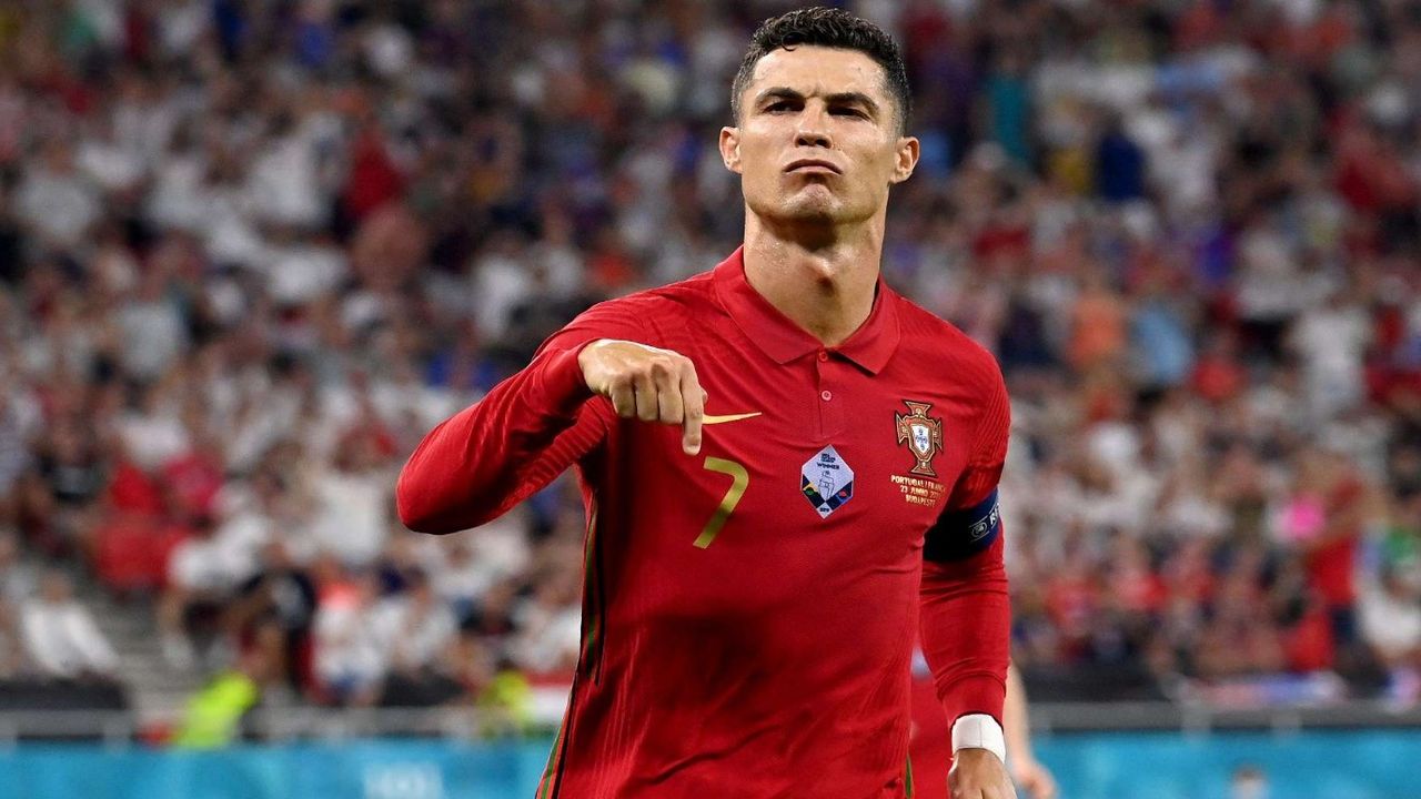 Türkiye'nin rakibi Portekiz'in EURO 2024 kadrosu belli oldu! Ronaldo ve Pepe tekrar Milli Takım'da