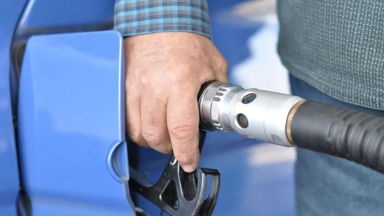 Akaryakıt fiyatlarında ibre yeşile döndü! Güncel benzin, motorin, LPG fiyatları değişti