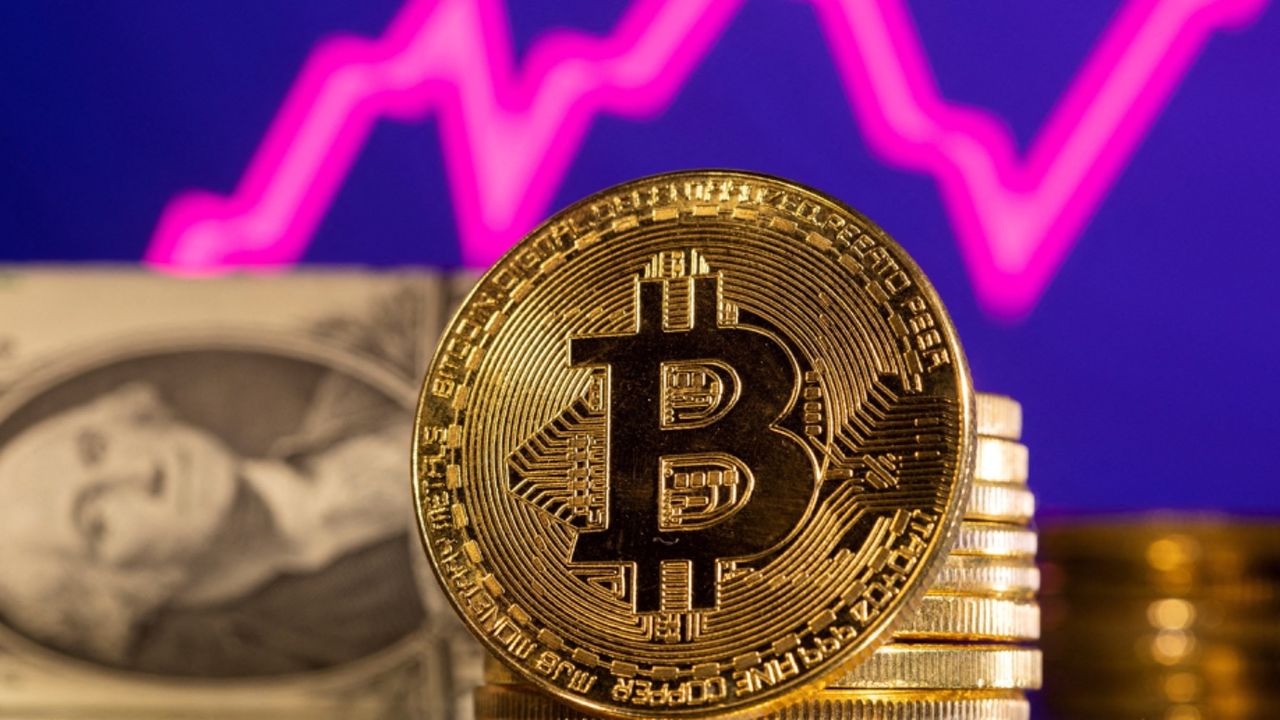 Bitcoin'de kıyamet geliyor! Tarih verildi: Rekor düşüş yolda!