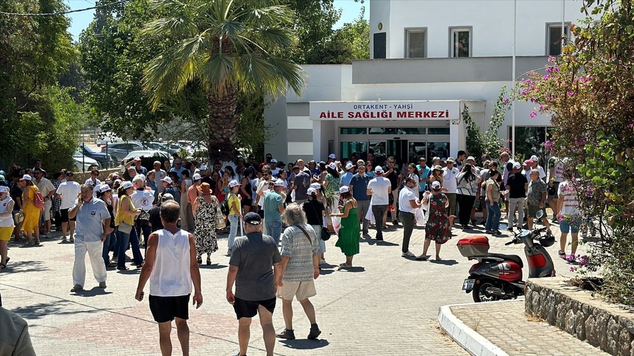 Bodrum'da Doktora Yönelik Şiddet Protesto Edildi