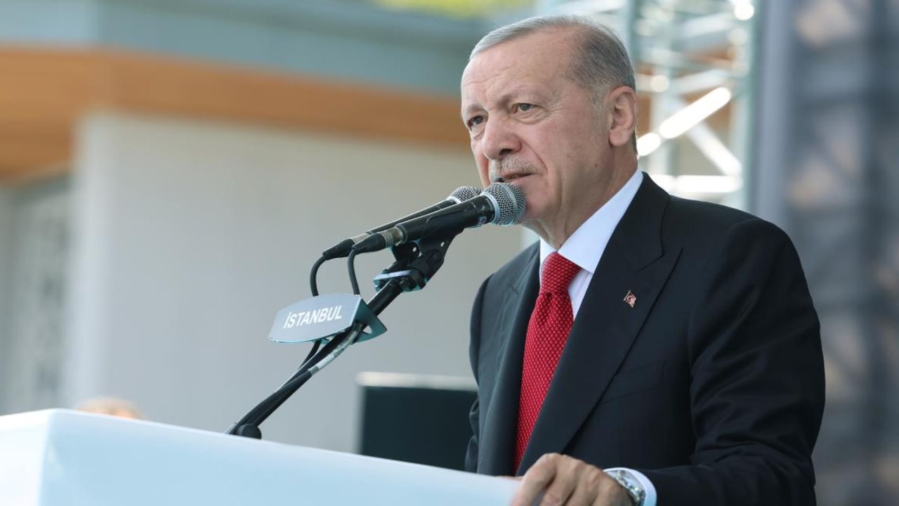 Cumhurbaşkanı Erdoğan'dan 15 Temmuz mesajı: "Tiyatro diyenleri asla affetmeyeceğiz"
