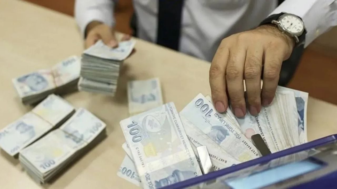 Emekli promosyonu almayanlar dikkat! 7 bankada promosyon fırtınası başladı: İşte en yüksek rakam!