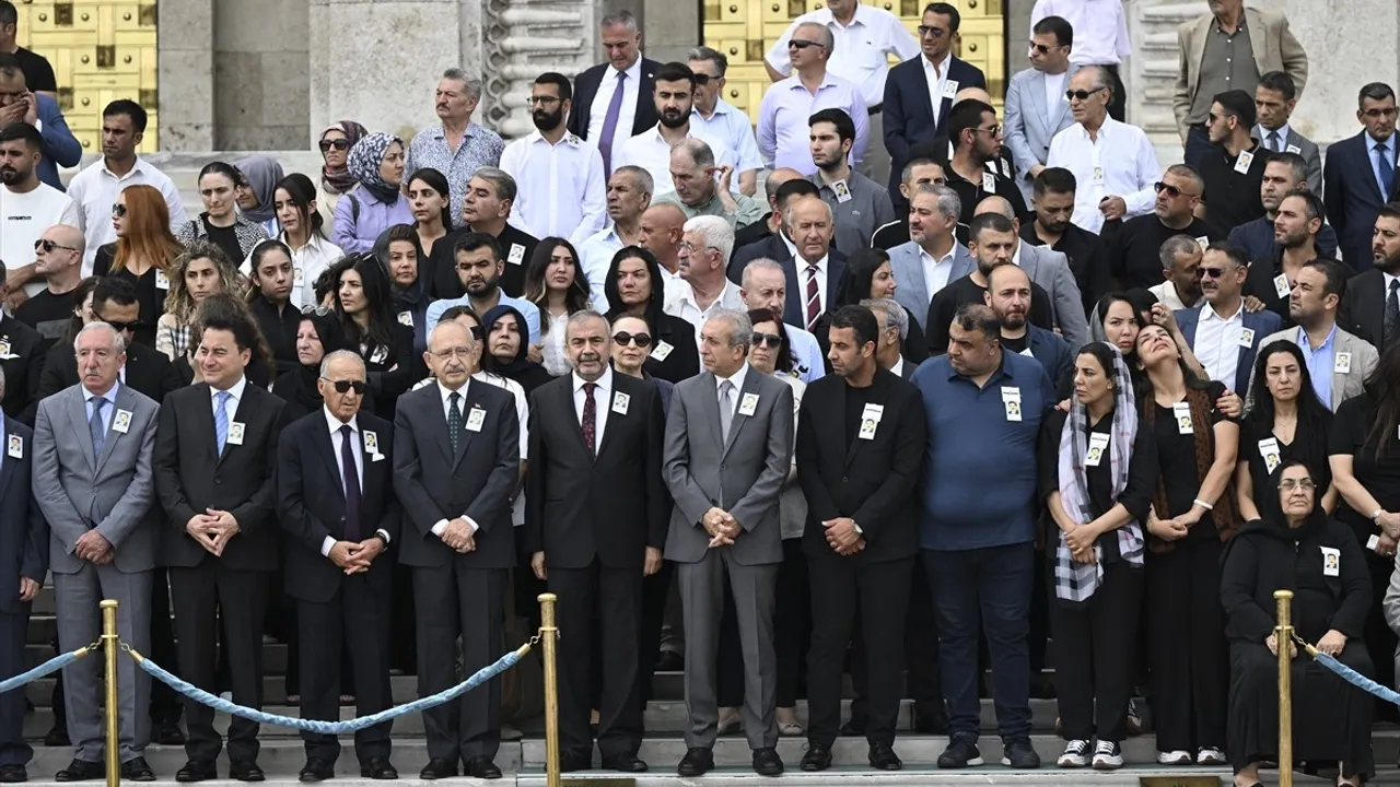 Eski Bakan Salih Sümer İçin Meclis'te Veda Töreni