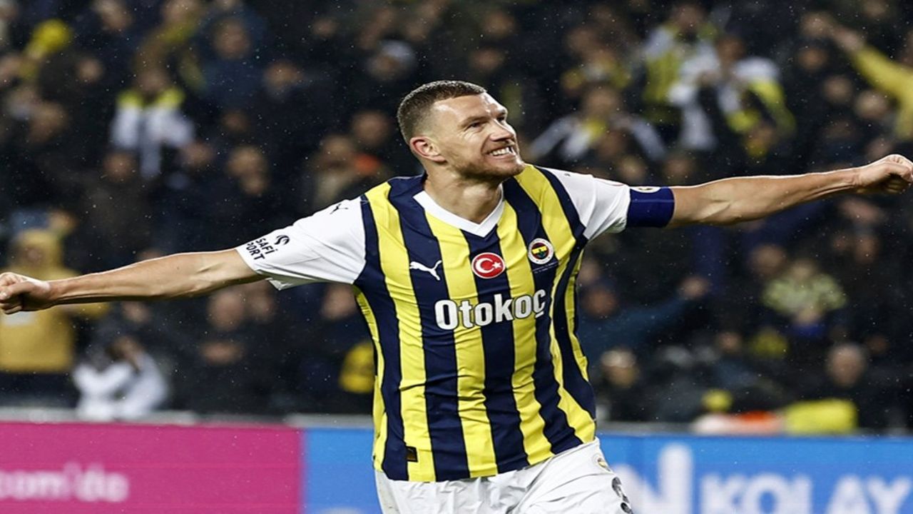 Fenerbahçe'de santrfor arayışında En-Nesyri ve Dzeko gündemde