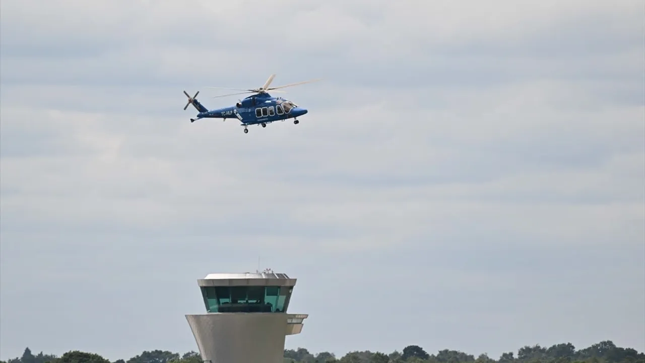 GÖKBEY Helikopteri, İngiltere'de Üçüncü Uçuş Gösterisini Başarıyla Tamamladı