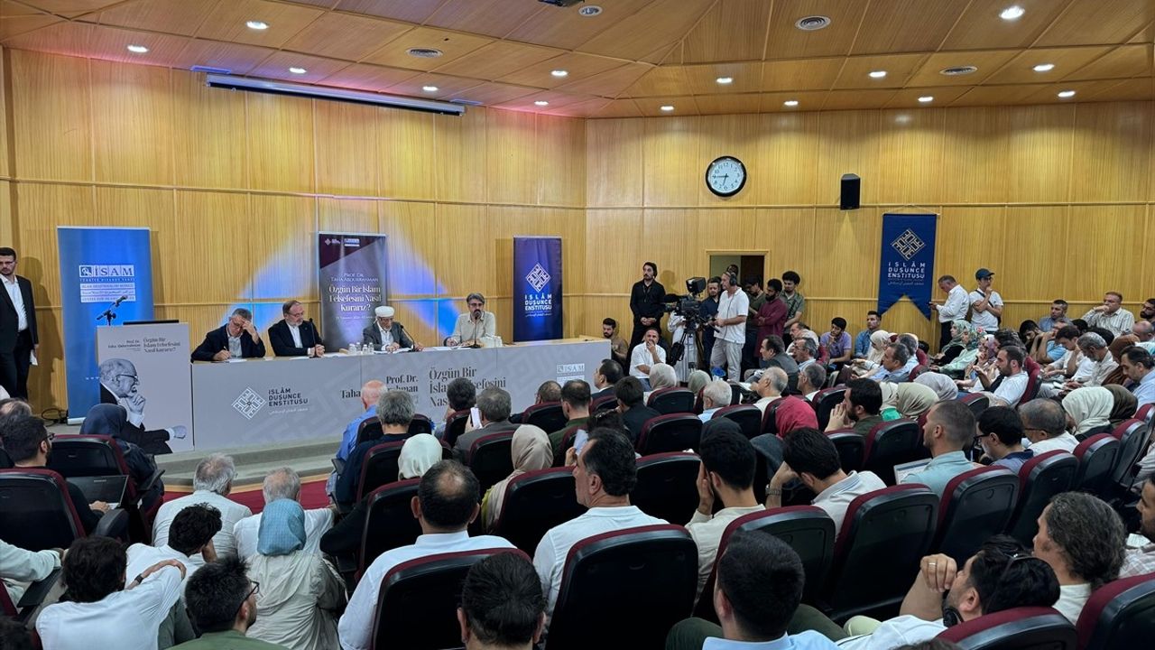 İslam Felsefesi Üzerine Özgün Vurgu: Prof. Dr. Taha Abdurrahman İstanbul'da Konferans Verdi