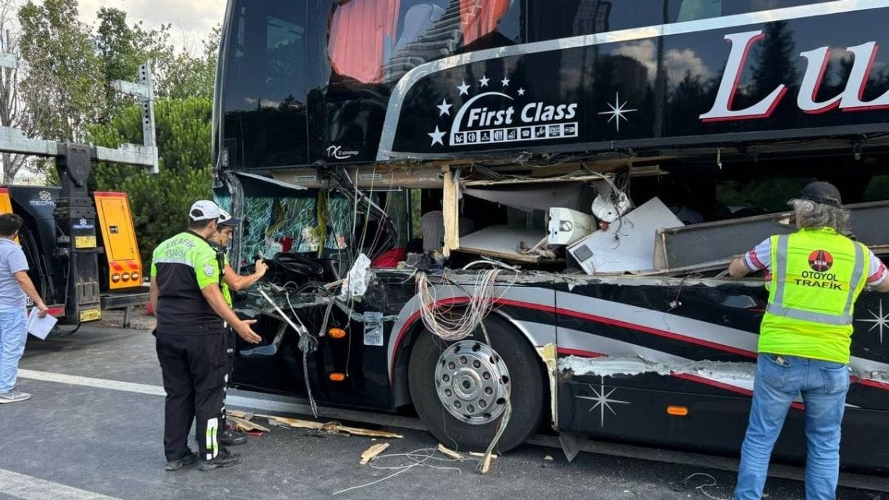  İstanbul Avcılar'da zincirleme kaza meydana geldi! 2'si çocuk 8 kişi yaralandı