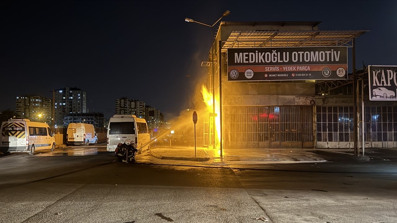 Kayseri'de doğal gaz borusunun patlaması sonucu çıkan yangın söndürüldü