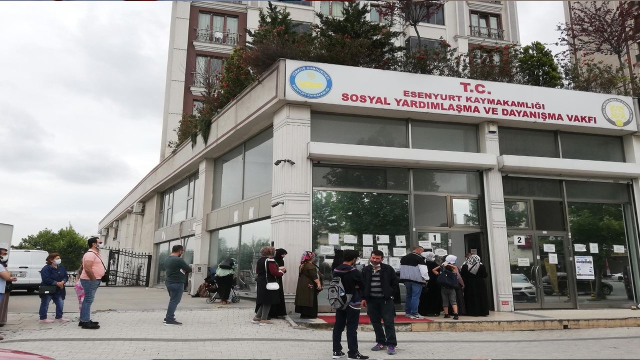 KPSS'den en az 60 puan alana iş kapısı açıldı! Büro personeli, yardımcı hizmetli, inceleme görevlisi alınacak