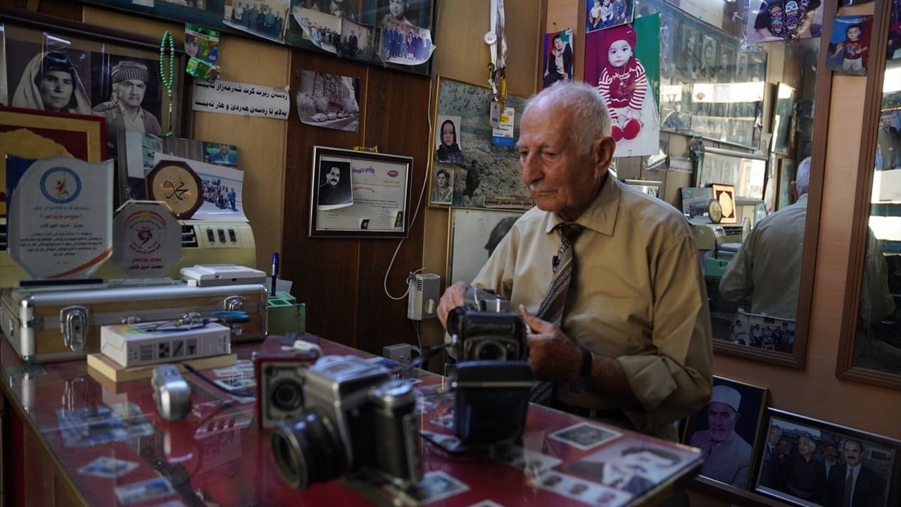 Muhammed Emin Kadir: 70 Yıldır Fotoğrafçılığın Peşinde