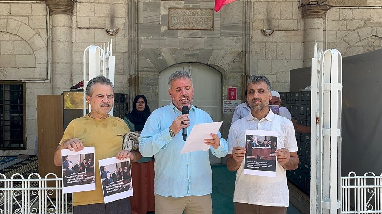 Netanyahu'nun ABD Kongresindeki Alkışları Antalya'da Protesto Edildi