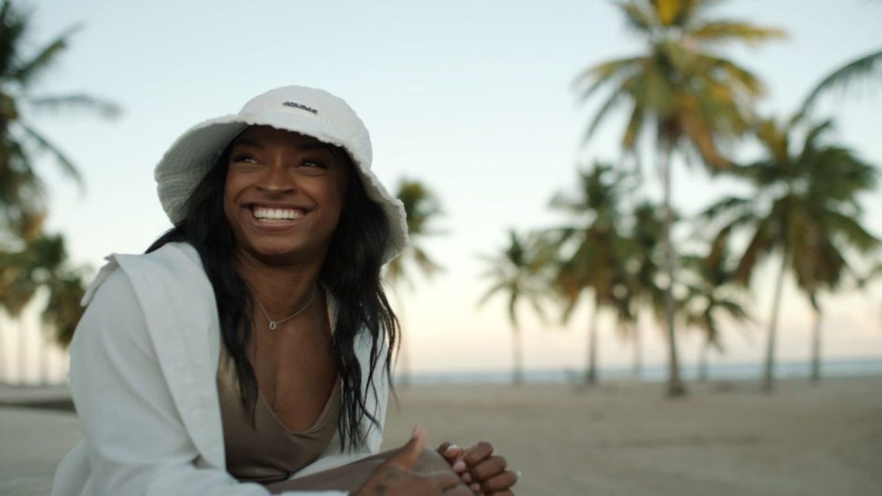 Netflix'in Simone Biles belgesel dizisine, eleştirmenlerden yüzde 100 tam puan