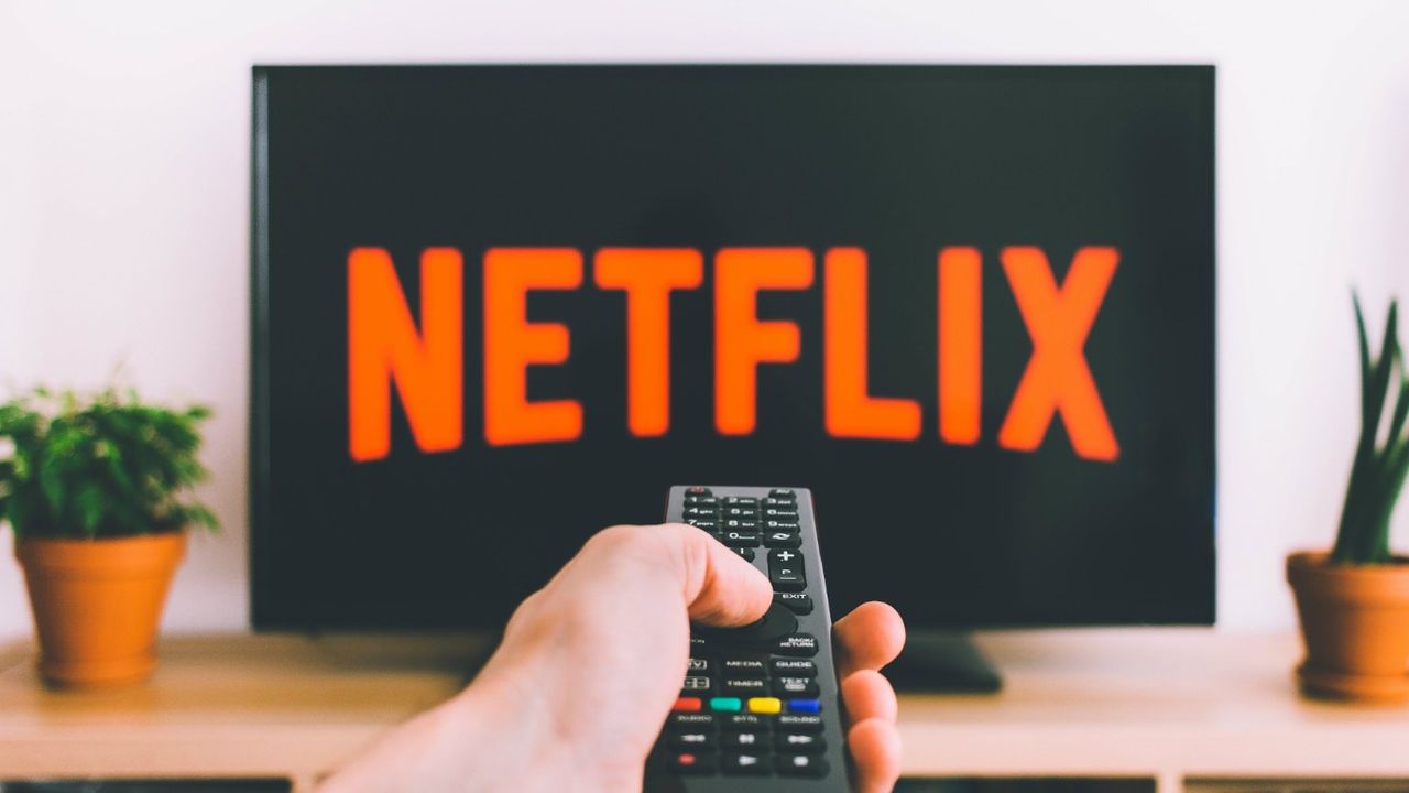 Netflix'te merakla beklenen dizi bu haftanın en çok izlenen yapımı oldu! İşte haftanın en çok izlenen film ve dizileri