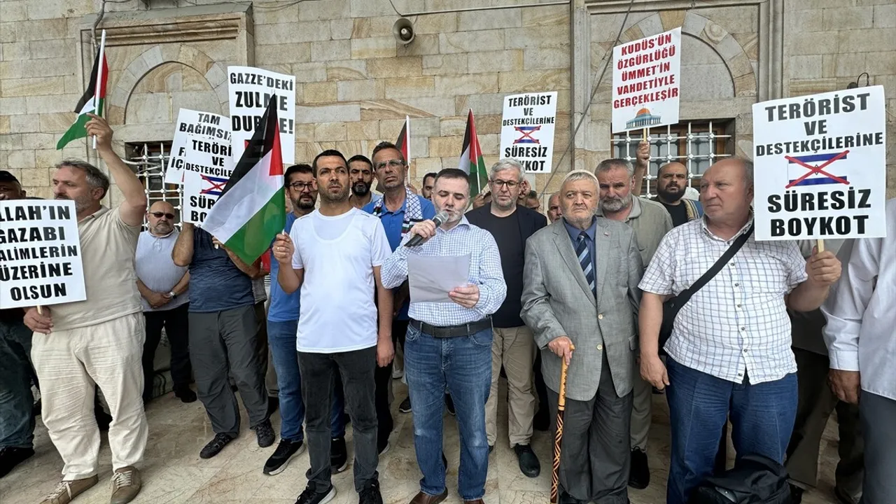 Sakarya'da Netanyahu'nun Konuşmasına Protesto