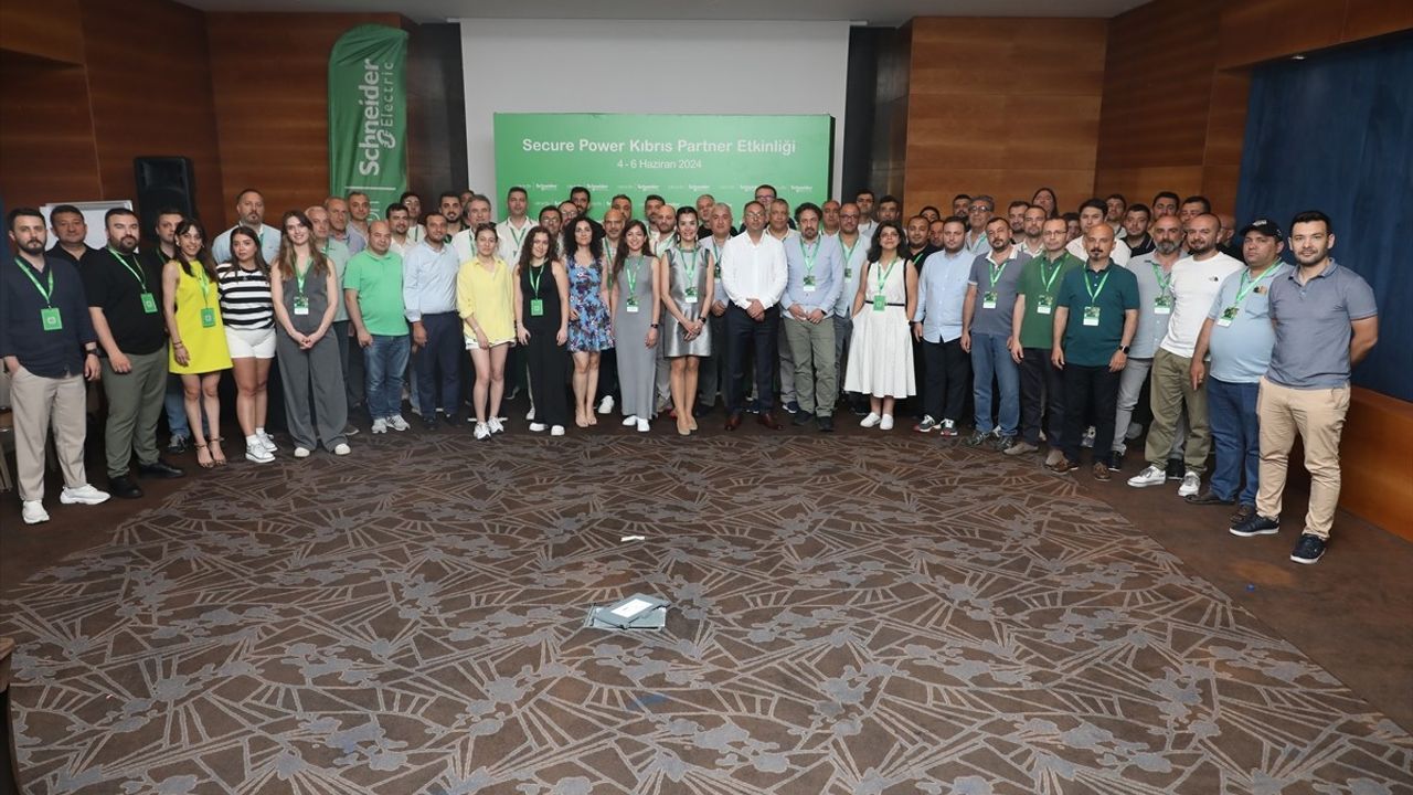 Schneider Electric Secure Power İş Birimi Kıbrıs'ta İş Ortaklarıyla Buluştu