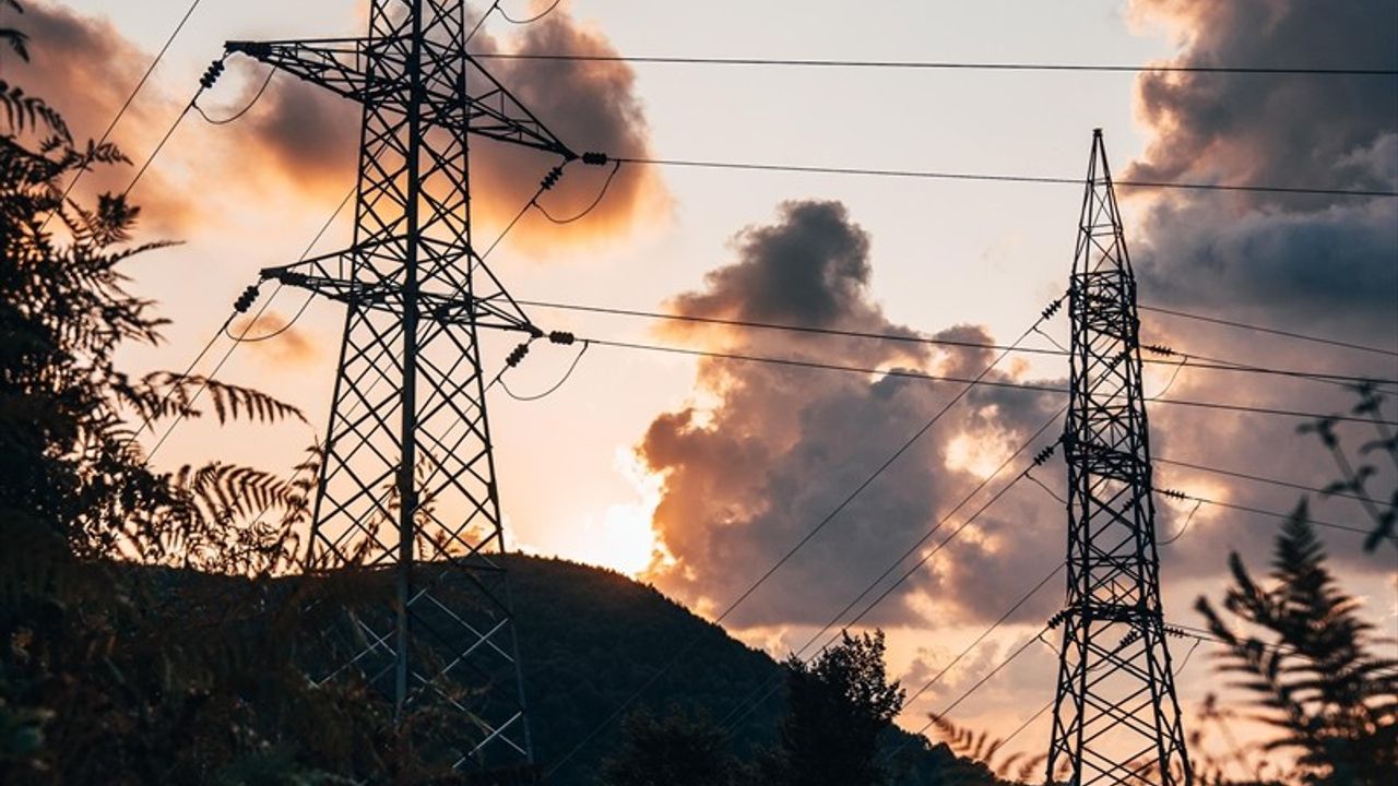 Sıcak Havalarda Enerji Kesintisi Yok