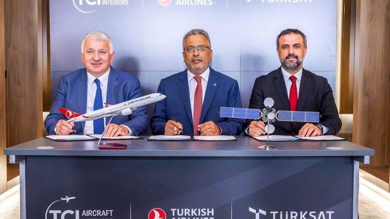 THY, Uçaklarda Ücretsiz İnternet Hizmeti İçin TÜRKSAT ile Anlaştı