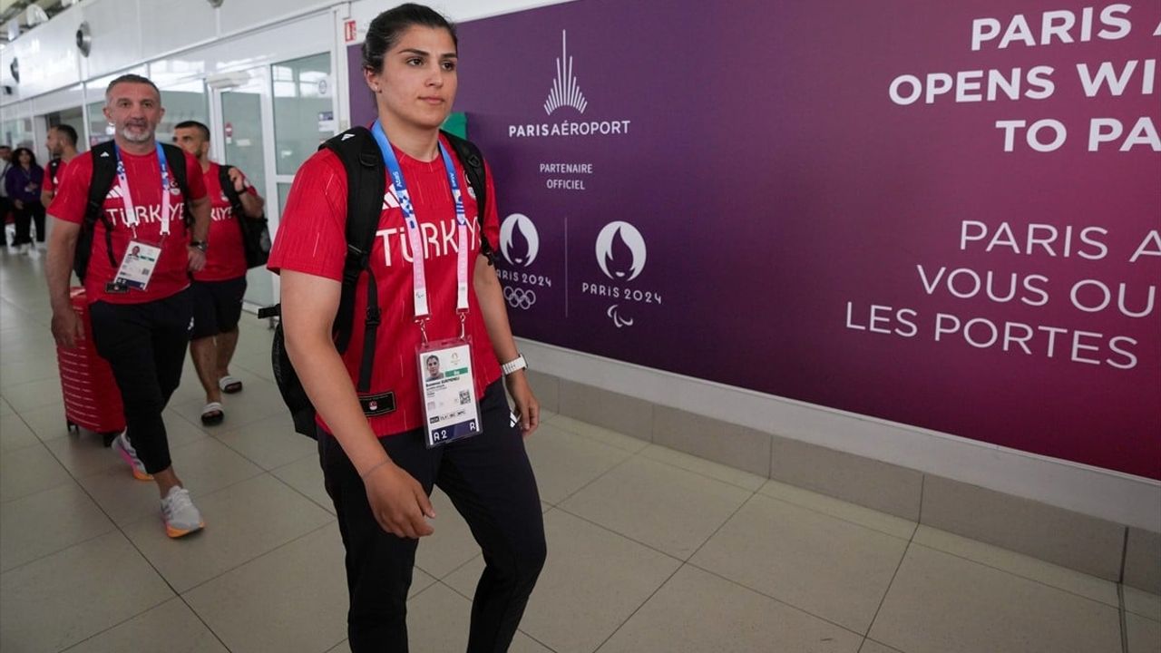 Türkiye Milli Olimpiyat Takımı Paris 2024 İçin Fransa'ya Ulaştı