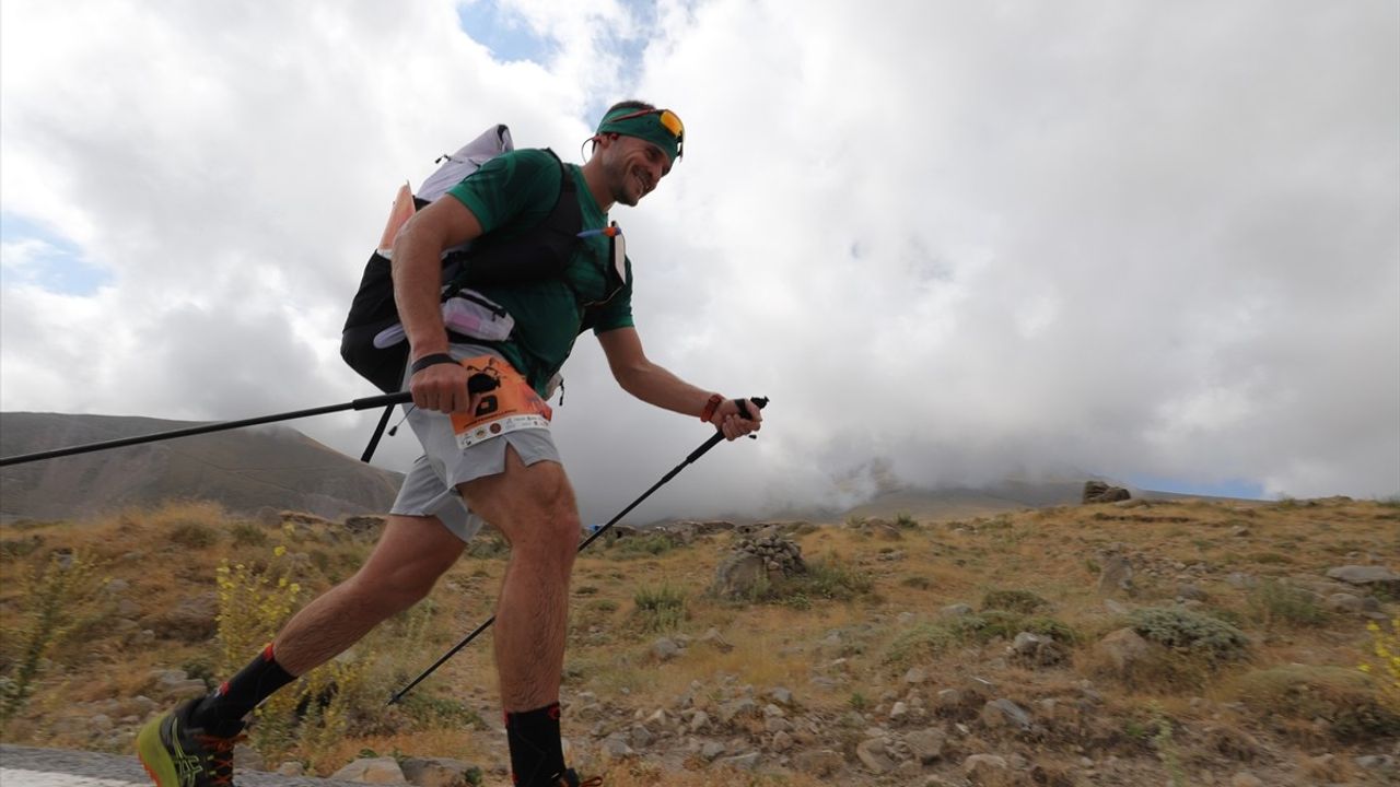 Türkiye'nin İlk Hike and Fly Yarışı Aksaray'da Başladı