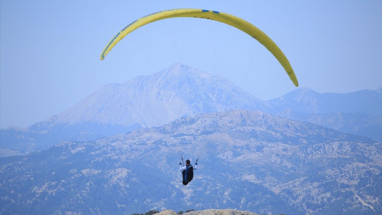 2024 Yamaç Paraşütü Dünya Kupası Çameli'de Devam Ediyor