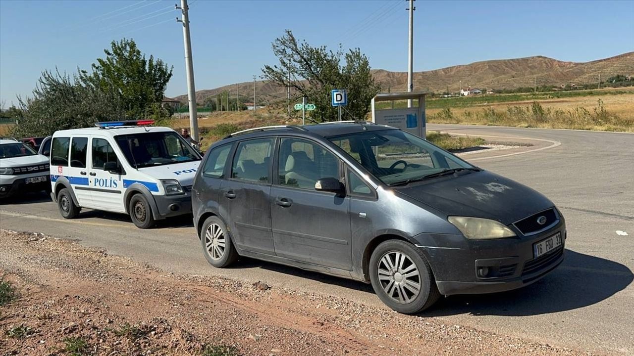 Aksaray'da Silahlı Saldırı: Genç Sürücü Yaralandı