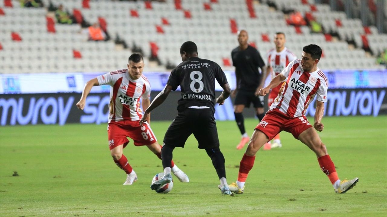 Antalyaspor, Hatayspor'u 3-2 Mağlup Etti