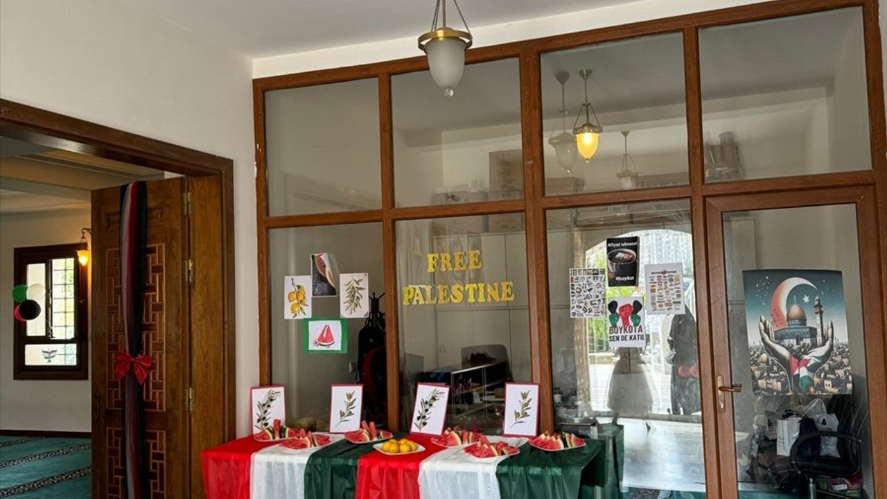 Başakşehir'de Filistin'e Destek Programı Düzenlendi