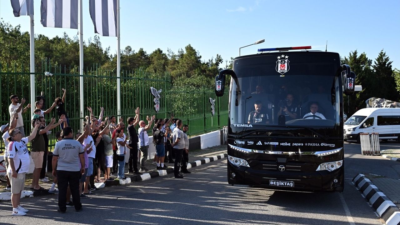 Beşiktaş, Süper Kupa İçin Stadyuma Yola Çıktı