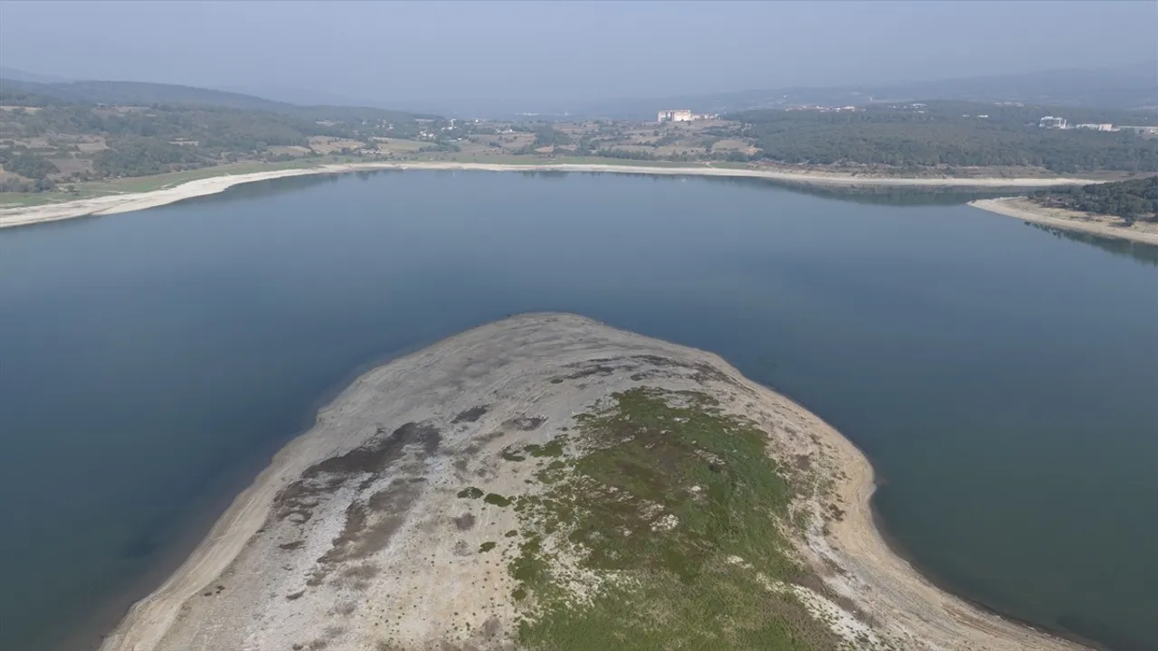 Bolu'daki Gölköy Baraj Gölü'nde Yarım Ada Oluştu