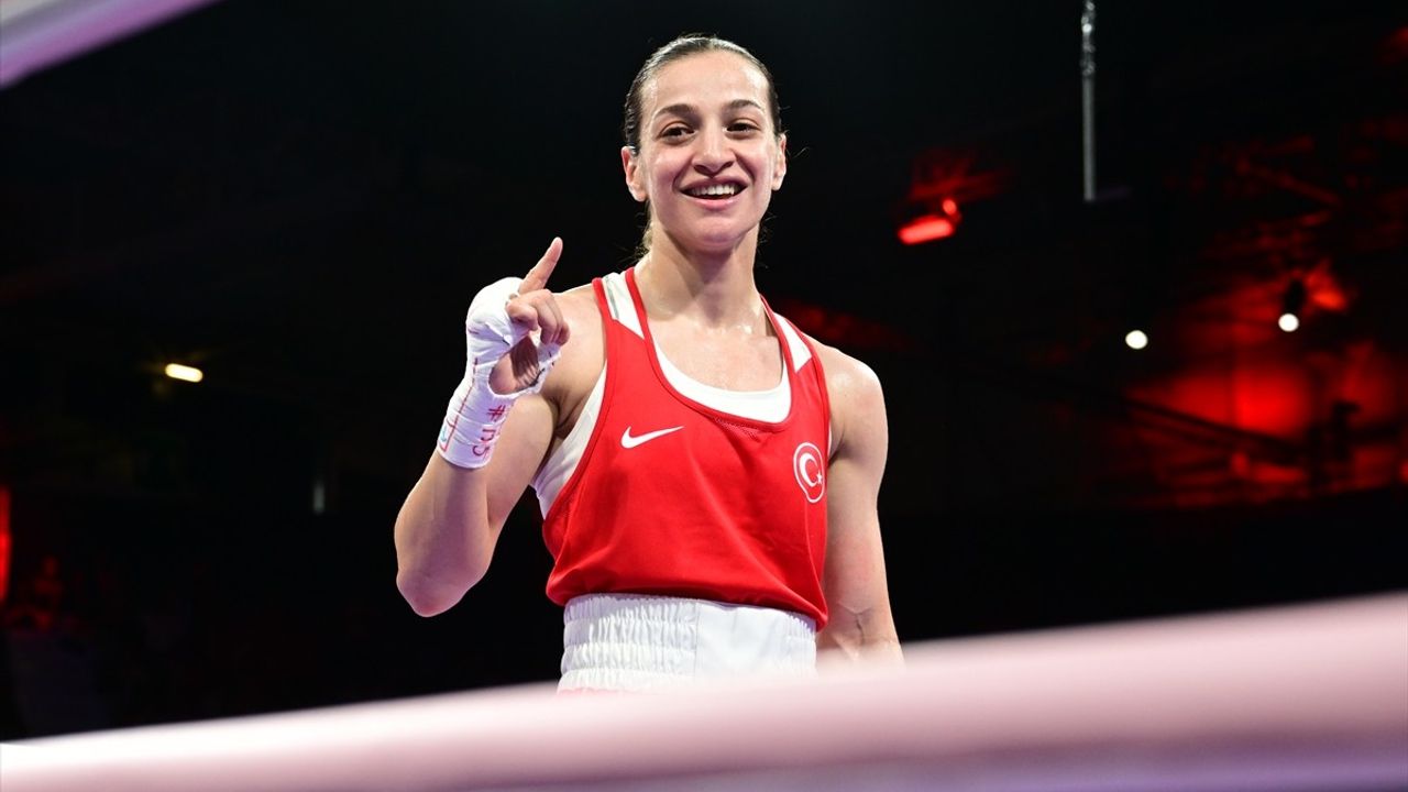 Buse Naz Çakıroğlu, Paris 2024 Olimpiyat Oyunları'nda Çeyrek Finale Yükseldi