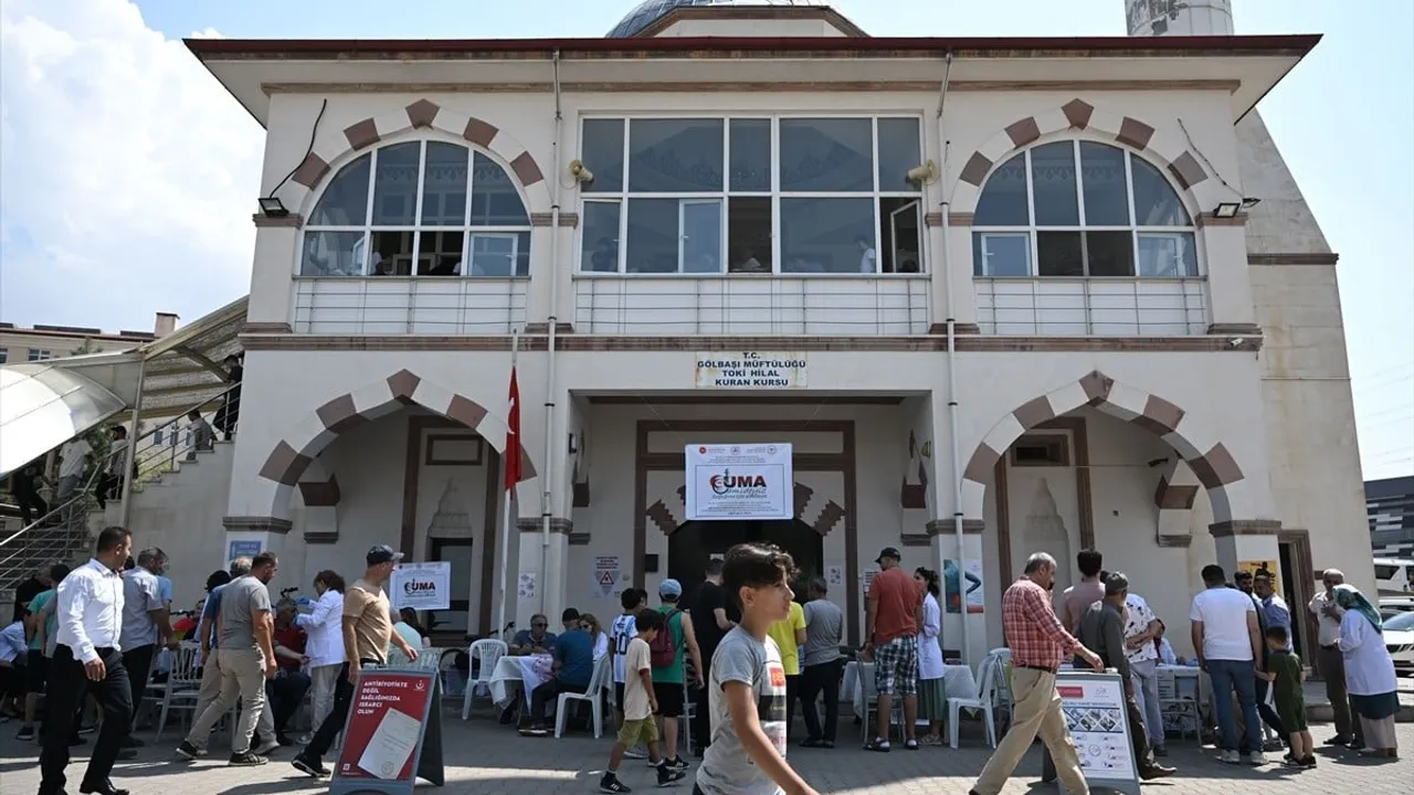 Cami Avlusunda Sağlık Taraması: Celal Dede'nin Diyabet Hikayesi