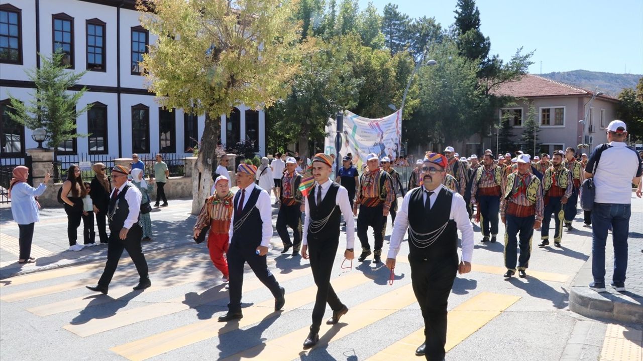 Çankırı'da 3. Uluslararası Tuz Festivali Coşkuyla Başladı