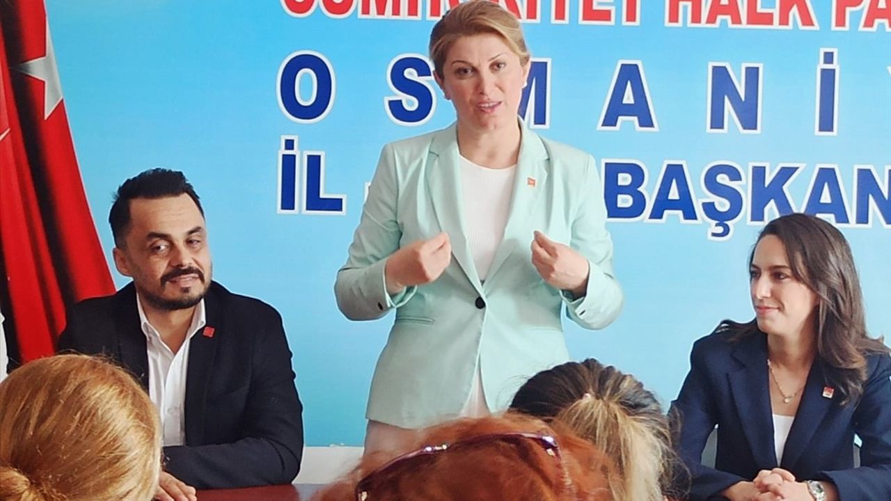 CHP Kadın Kolları Genel Başkanı Asu Kaya, Osmaniye'de Partililerle Bir Araya Geldi