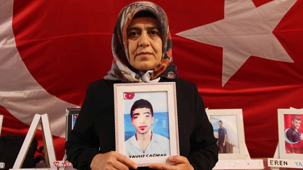 Diyarbakır Anneleri Evlatları İçin Mücadele Ediyor