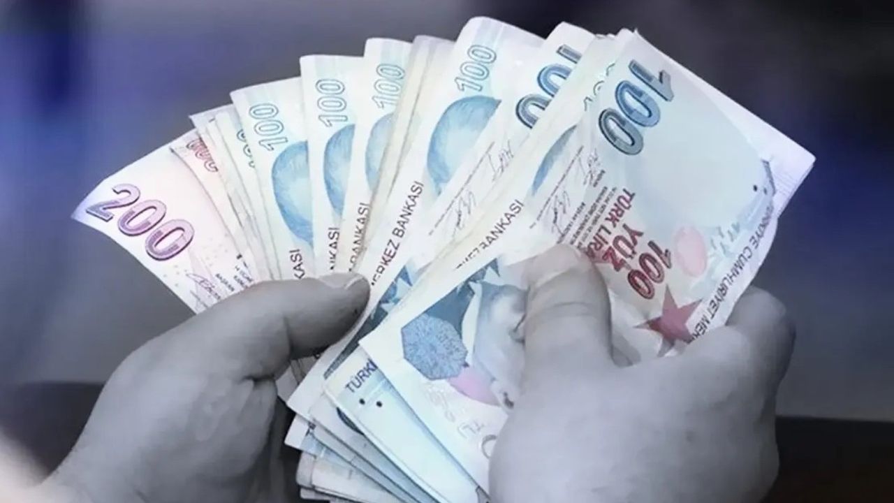 Emeklilere oh çektiren yeni ödeme! Meclis onay mührünü bastı: Ödemeler 5.000 TL oldu