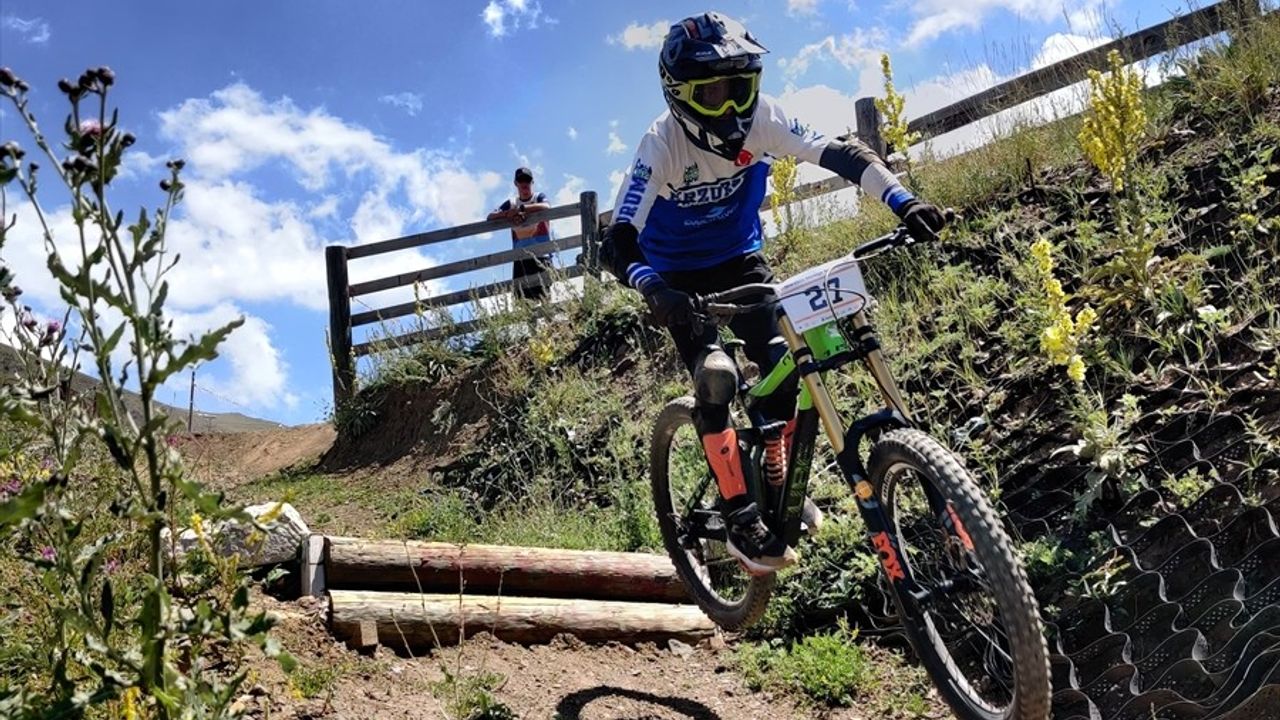 Erzurum'da Downhill Türkiye Şampiyonası Tamamlandı