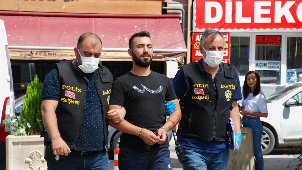 Eskişehir'de Polise Silahlı Direniş: Şüpheli Tutuklandı