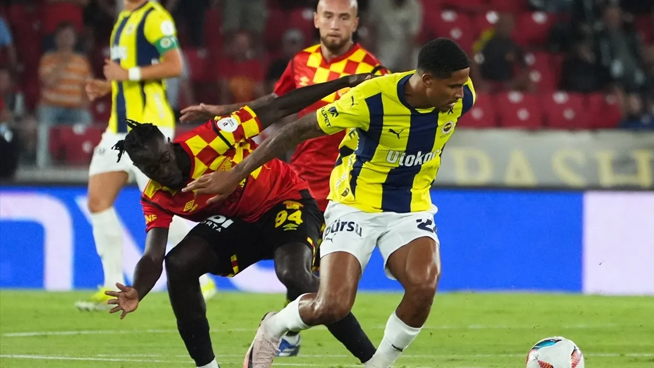 Fenerbahçe, Göztepe'yi İlk Yarıda Geçti