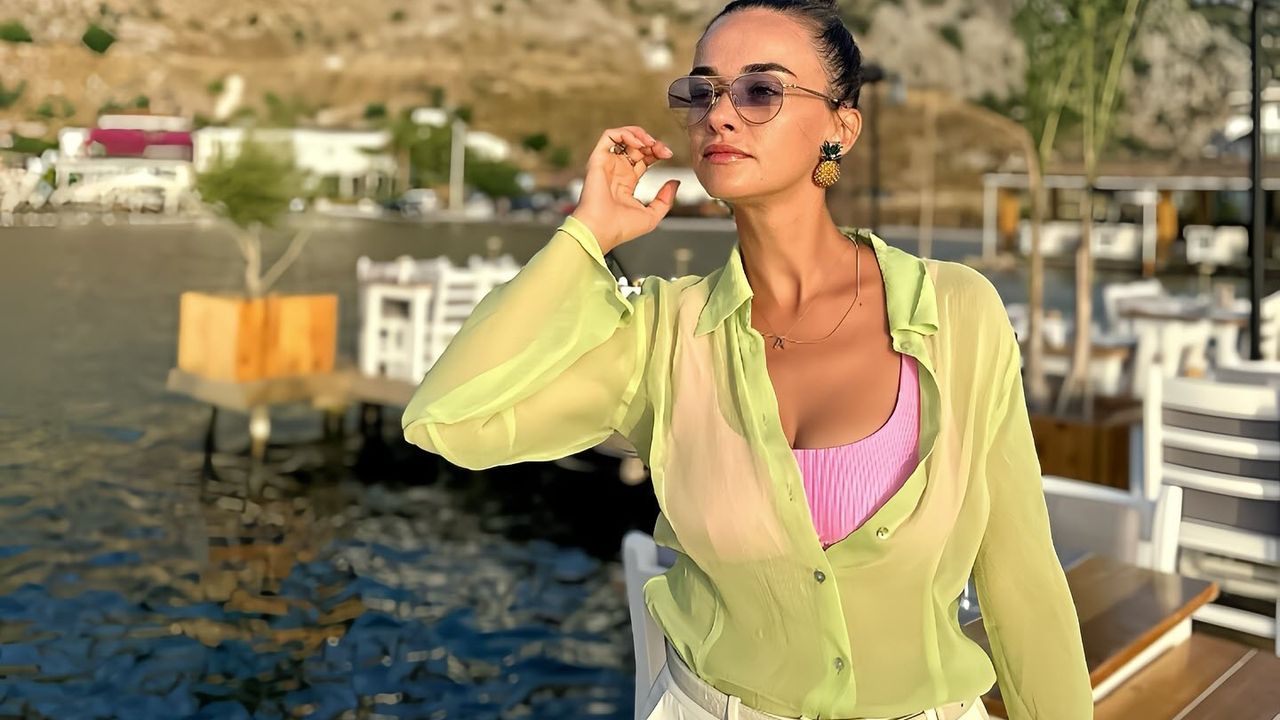 Hande Soral'ın Yeni Projesi "Akıldan Kalbe" Heyecanla Bekleniyor