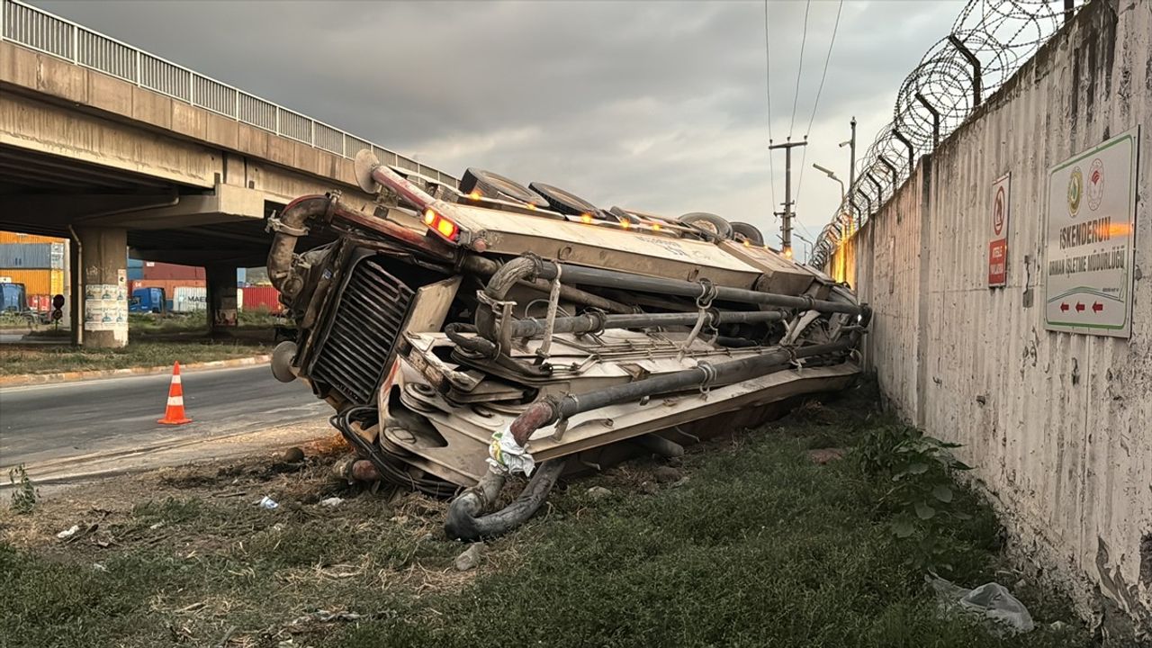 Hatay'da Freni Patlayan Beton Pompası Kazası