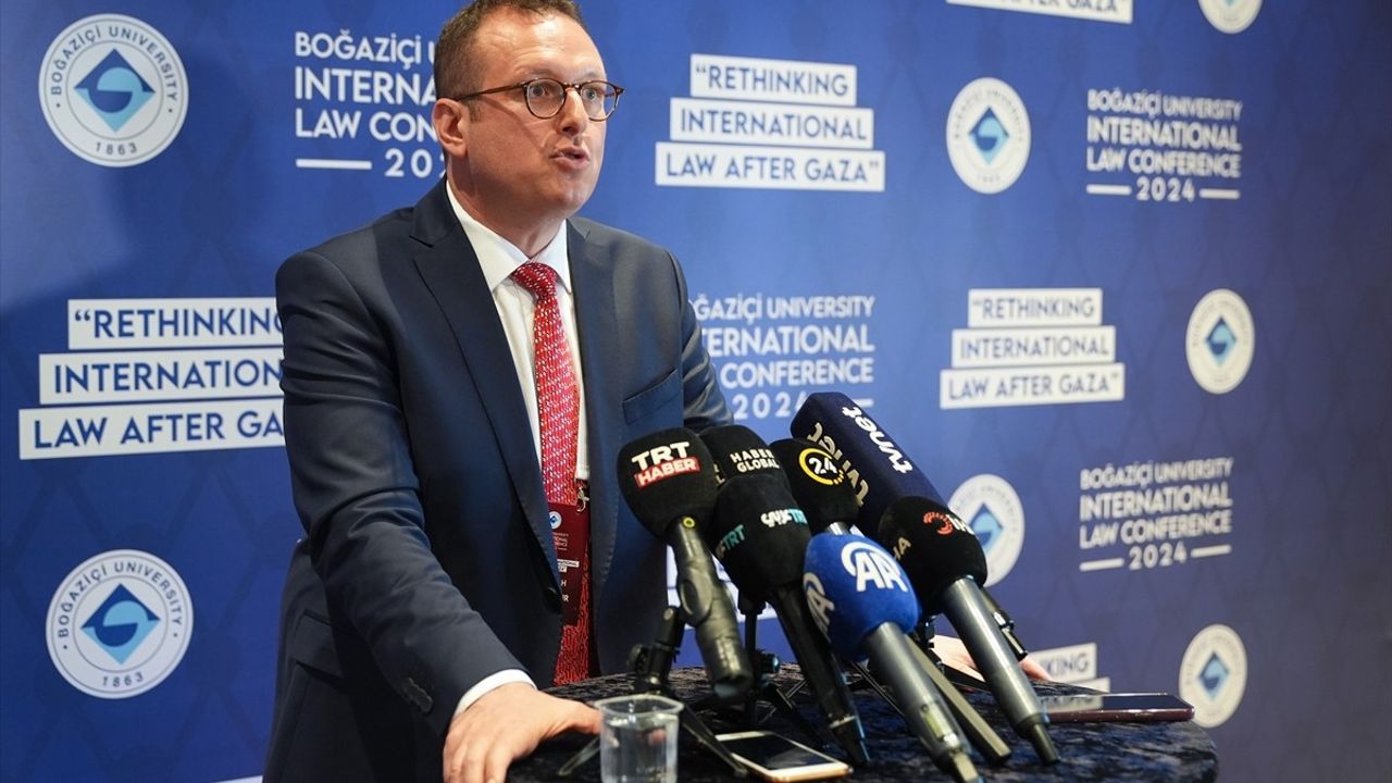 İstanbul'da Uluslararası Hukuk Konferansı Başladı