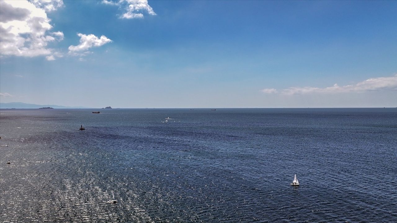 İstanbul'da Yelken Tutkusu: TAYK Slam X Eker Olympos Regatta Başladı