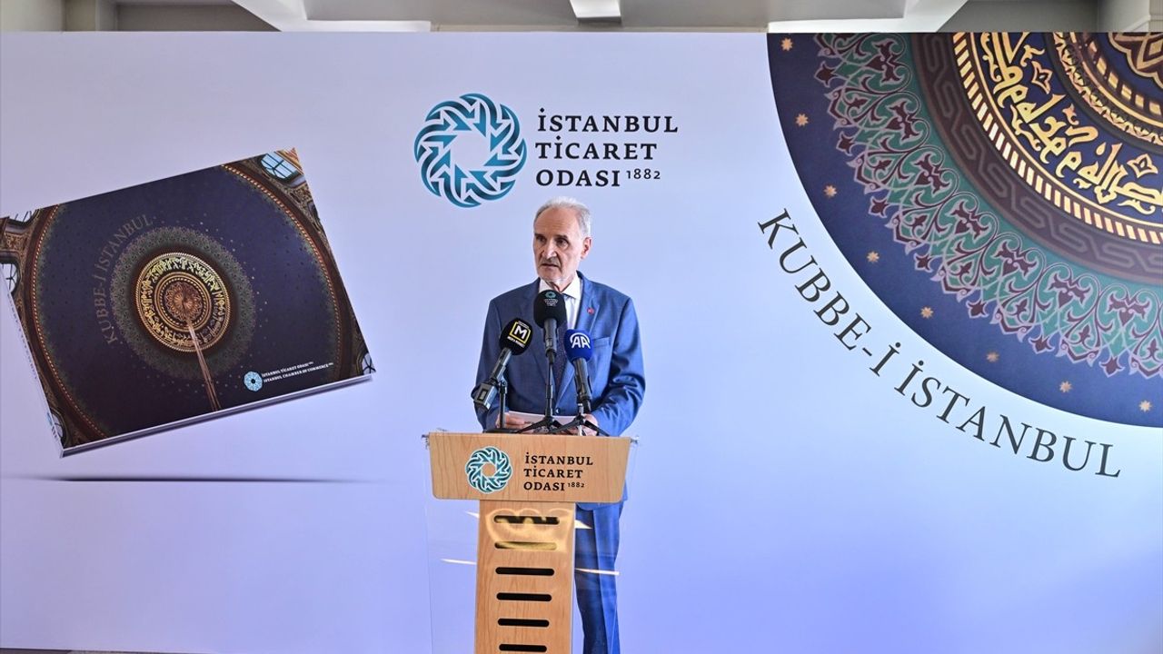 İstanbul'un Cami Kubbeleri: 'Kubbe-i İstanbul' Kitabı Tanıtıldı