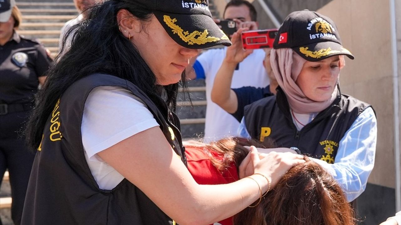 Kağıthane'de Silahlı Saldırının Faillerine Yardım Eden 4 Şüpheli Adliyeye Sevk Edildi